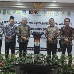 Bupati BengkuluSelatan, Gusnan Mulyadi menghadiri kegiatan Rapat Koordinasi (Rakor) Penguatan Sinergi Kolaborasi Antara KPK dan Pemerintah Daerah Dalam Rangka Pemberantasan Korupsi di Kantor KPK Jakarta, Kamis (22/05/25).