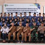 Sebanyak 47 orang CPNS resmi menerima Surat Keputusan (SK) Bupati tentang Pengangkatan Calon Pegawai Negeri Sipil (CPNS) di lingkungan Pemerintah Kabupaten Bengkulu Selatan Formasi Tahun 2024 yang diserahkan langsung Bupati Bengkulu Selatan, Gusnan Mulyadi di Aula Bappeda Litbang, Senin (26/05/25).