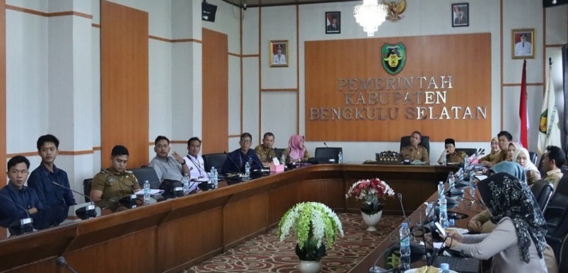 Sekda Sukarni, Hadiri Rakor Pengendalian Inflasi Dan Sosialisasi Inpres Secara Virtual Tentang Percepatan Pembentukan Koperasi Merah Putih