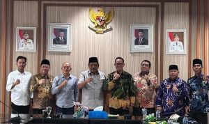 Bupati Bengkulu Selatan, Gusnan Mulyadi, menghadiri kegiatan Diskusi Penawaran Kerja Sama dari Globalasia Infrastructure Fund (GIF) yang membahas peluang pembangunan infrastruktur melalui skema Kerja Sama Pemerintah dengan Badan Usaha (KPBU) Unsolicited di Lantai 2 Ruang Merah Putih Kantor Gubernur Bengkulu, Kamis (08/05/25).